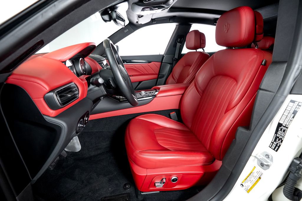 Used 2022 Maserati Levante GT image 16