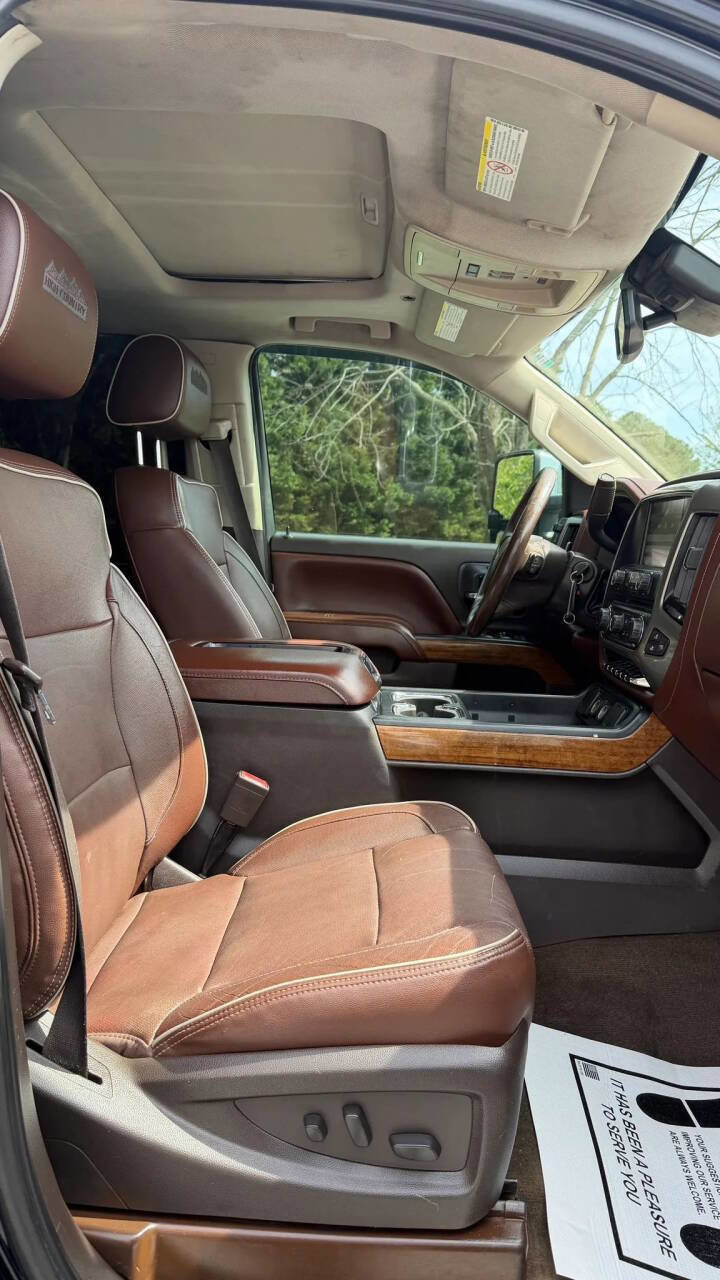 Used 2015 Chevrolet Silverado 3500 High Country w/ Duramax Plus Package image 31