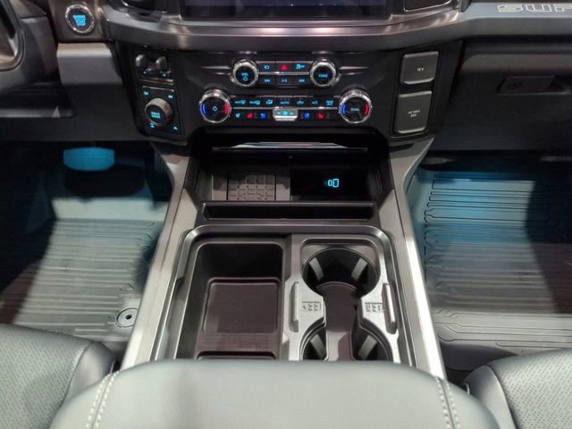 New 2026 Ford F250 Lariat w/ Black Appearance Package image 15