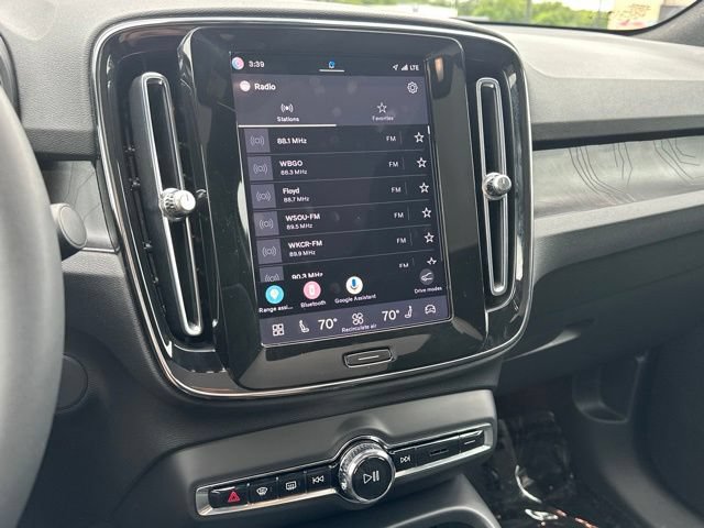 Certified 2023 Volvo C40 P8 Recharge Plus w/ Protection Package Premier AWD/4WD image 21