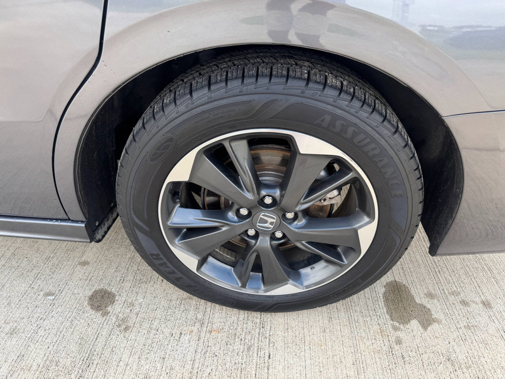 Certified 2024 Honda Odyssey Elite image 35