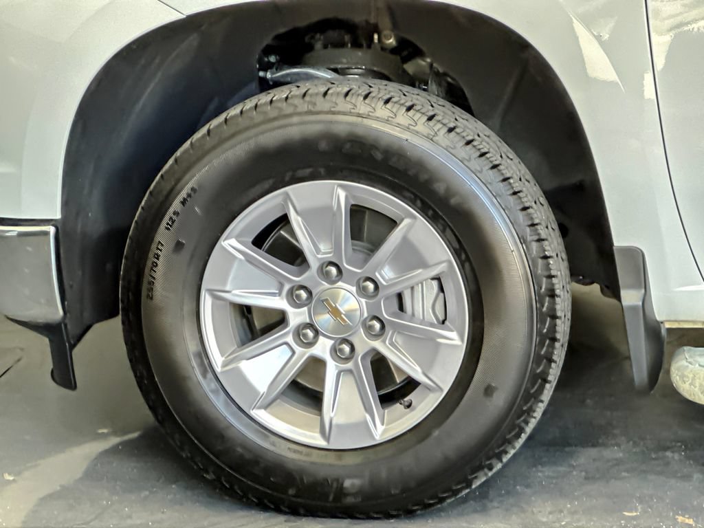 Used 2025 Chevrolet Silverado 1500 W/T RWD image 21