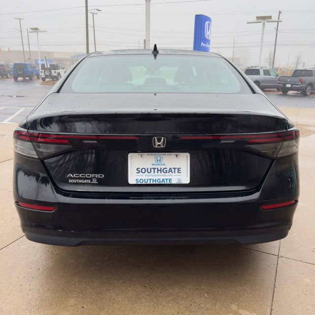 Certified 2025 Honda Accord LX image 4