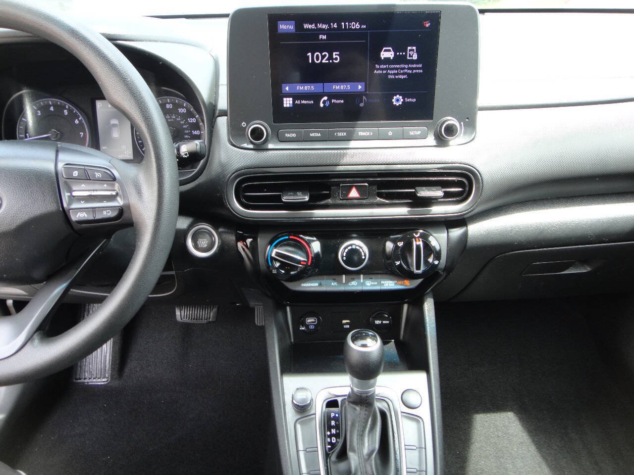 Used 2022 Hyundai Kona SEL w/ Winter Weather Package AWD/4WD image 8