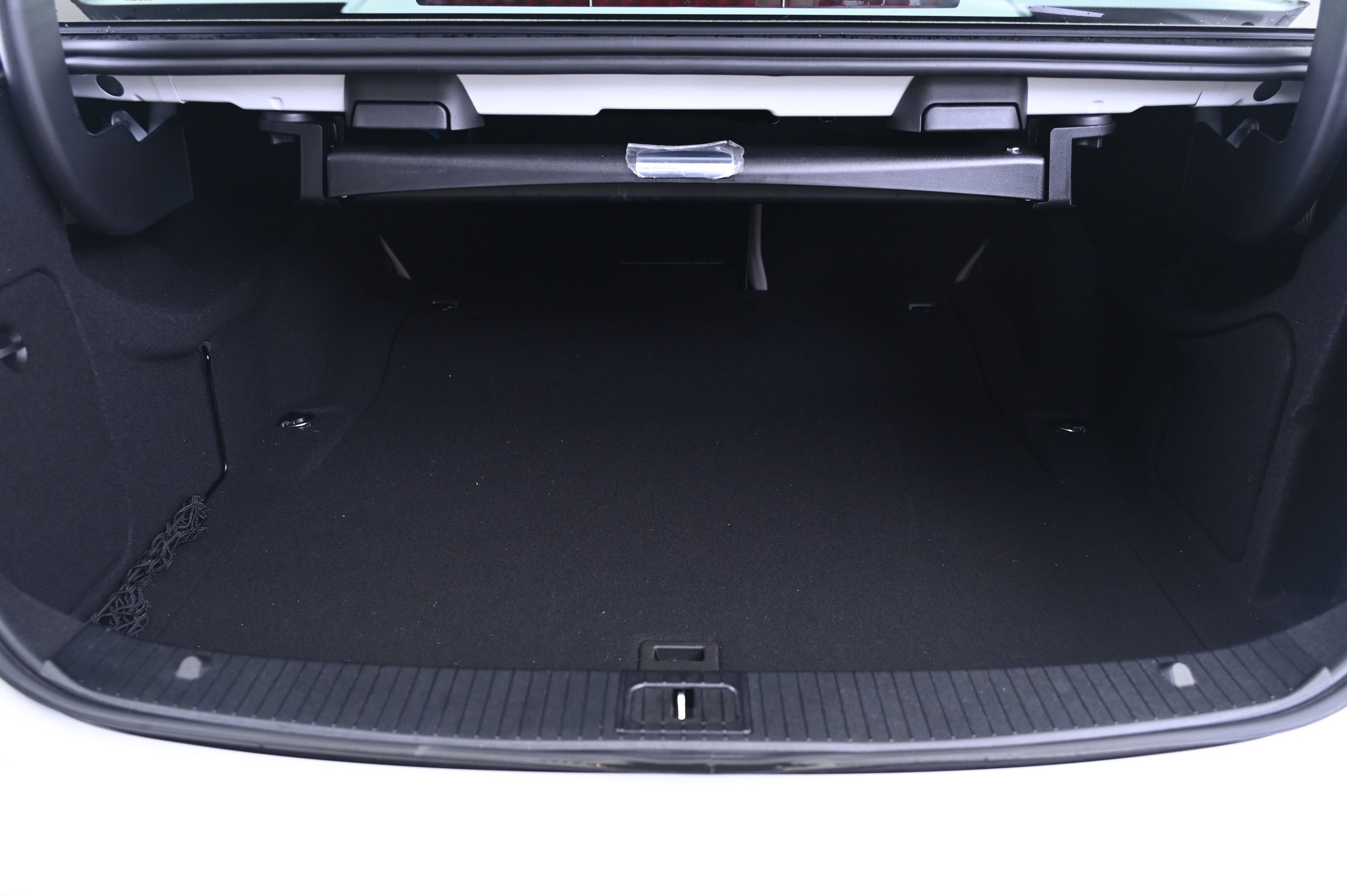 Used 2015 Mercedes-Benz E 400 4MATIC Sedan image 15