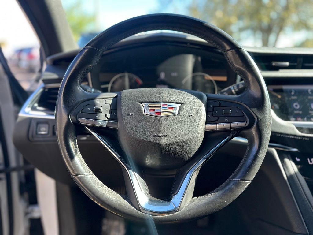 Used 2021 Cadillac XT6 Luxury FWD image 17