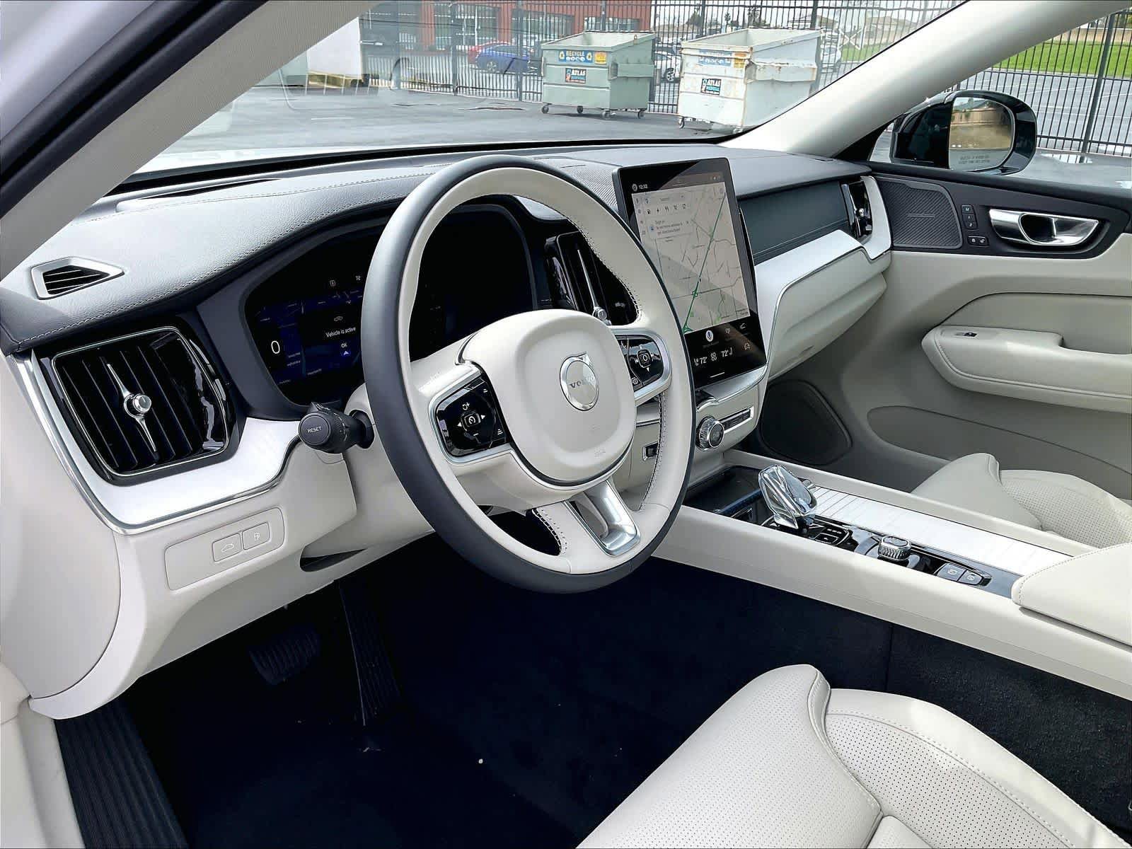 New 2026 Volvo XC60 T8 Ultra w/ Protection Package Premier AWD/4WD image 8