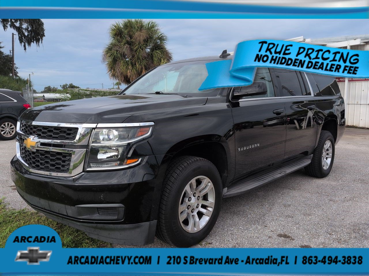 Used 2017 Chevrolet Suburban LT RWD image 7