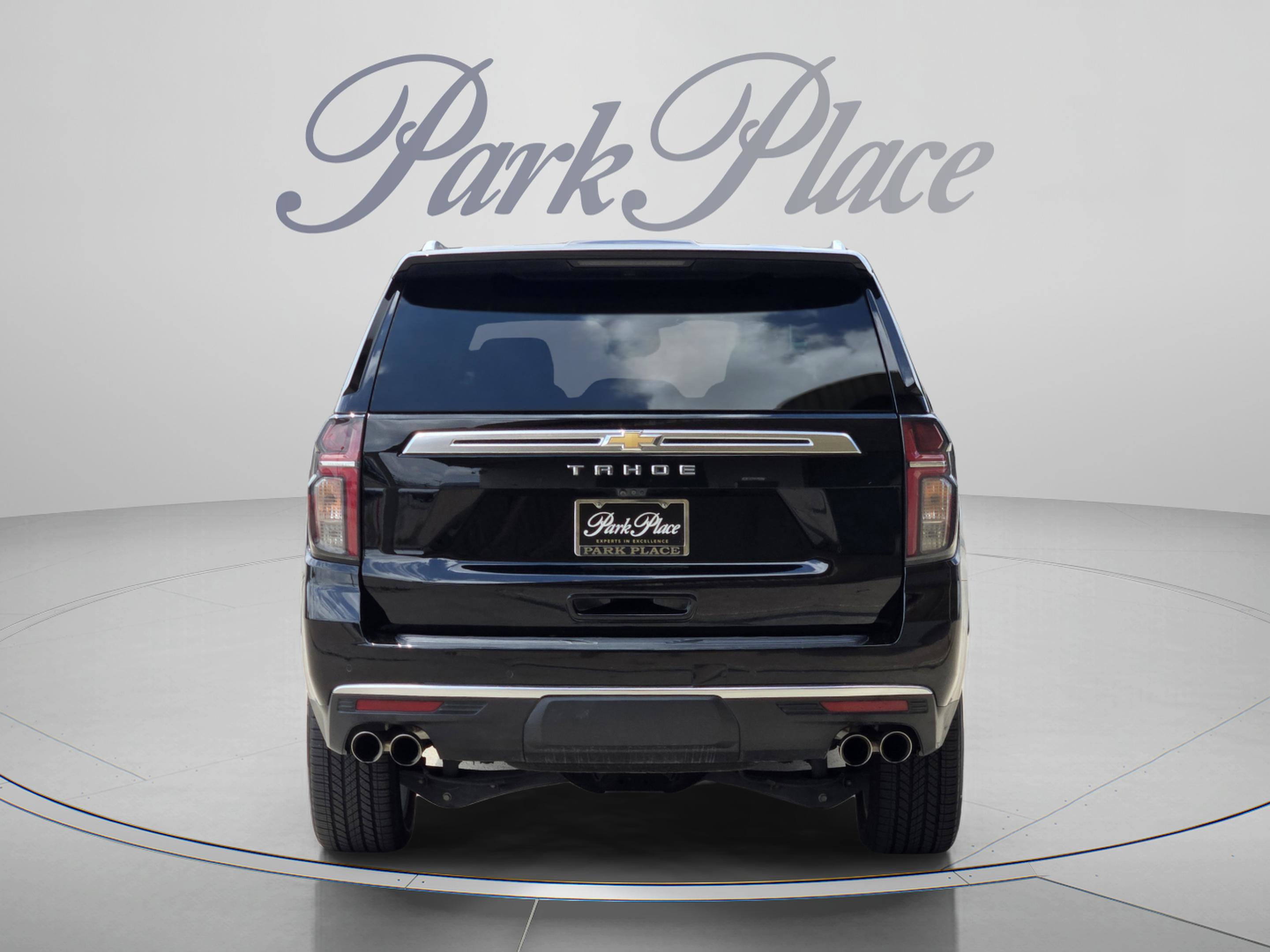 Used 2021 Chevrolet Tahoe High Country w/ Premium Package RWD image 4