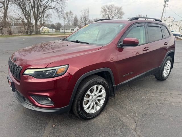 Used 2019 Jeep Cherokee Latitude w/ Cold Weather Group image 2