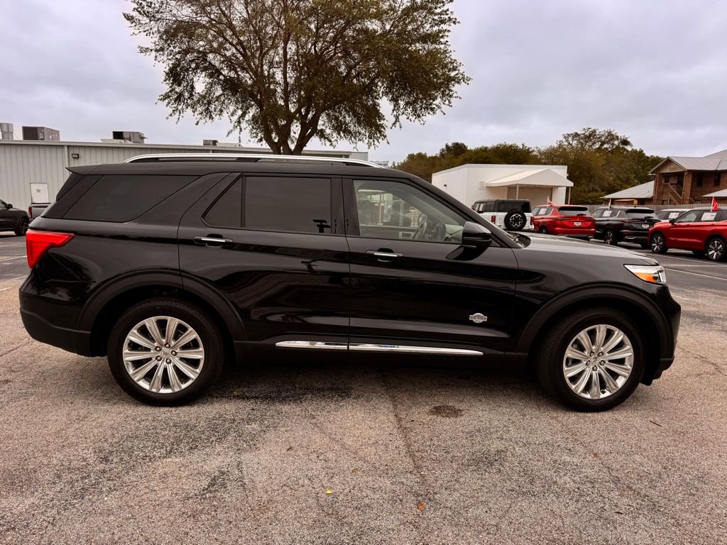 Used 2021 Ford Explorer King Ranch w/ Premium Technology Package image 10