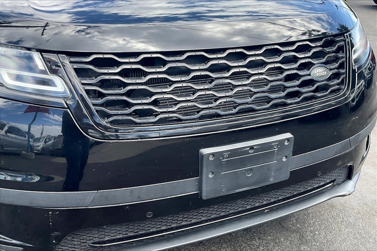 Used 2019 Land Rover Range Rover Velar S AWD/4WD image 28
