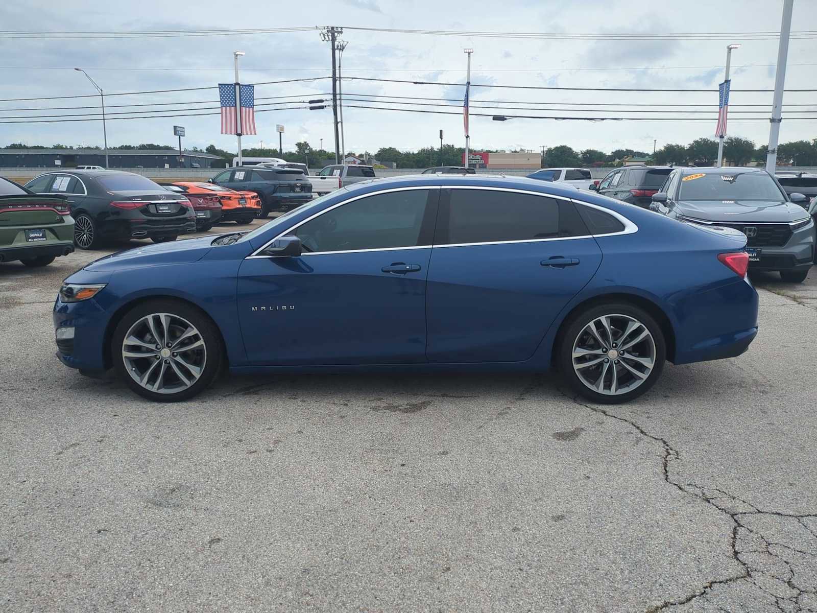 Used 2023 Chevrolet Malibu LT FWD image 5