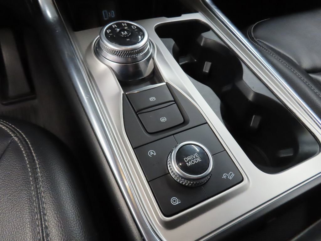 Used 2020 Ford Explorer XLT w/ Equipment Group 202A image 56