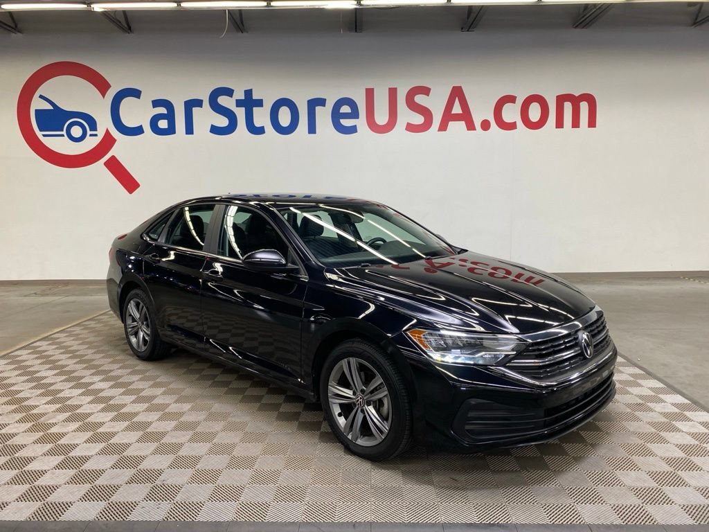 Used 2024 Volkswagen Jetta SE FWD image 1
