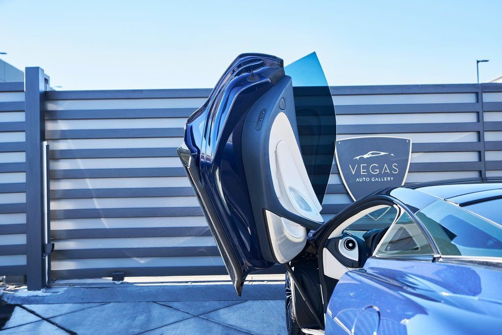 Used 2022 McLaren GT RWD image 29