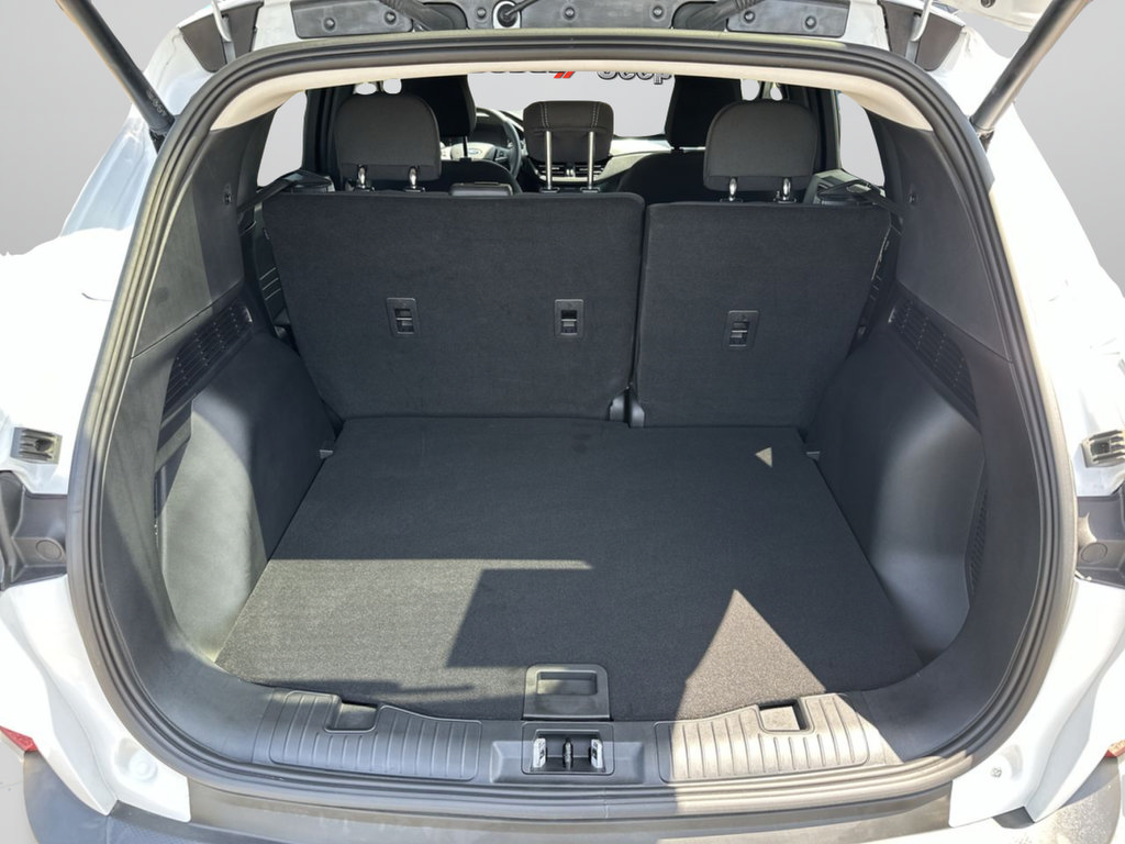 Used 2025 Ford Escape Active FWD image 32