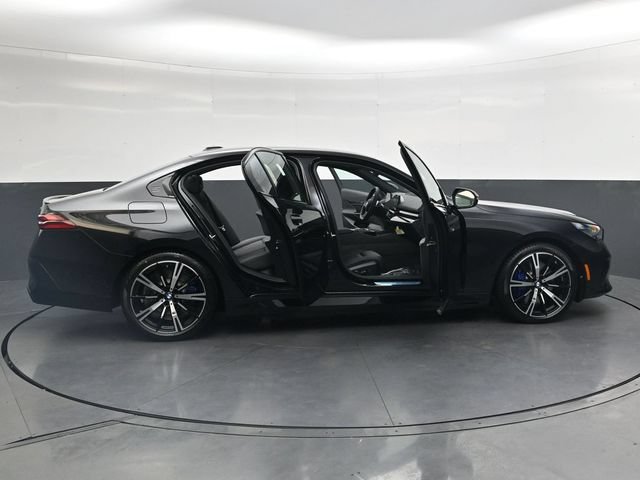New 2027 BMW 550e xDrive w/ Executive Package AWD/4WD image 41