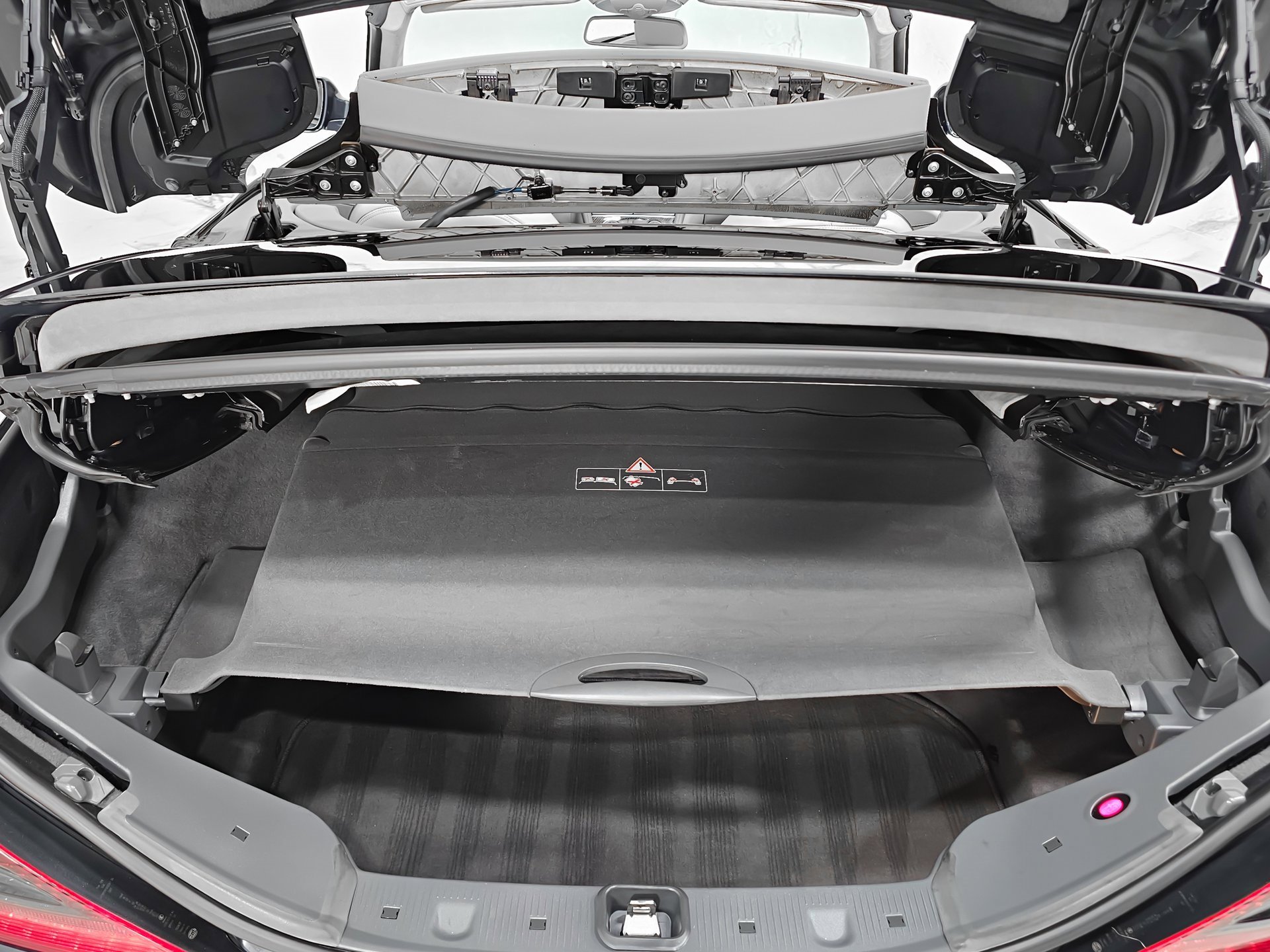 Used 2012 Mercedes-Benz SL 63 AMG image 15