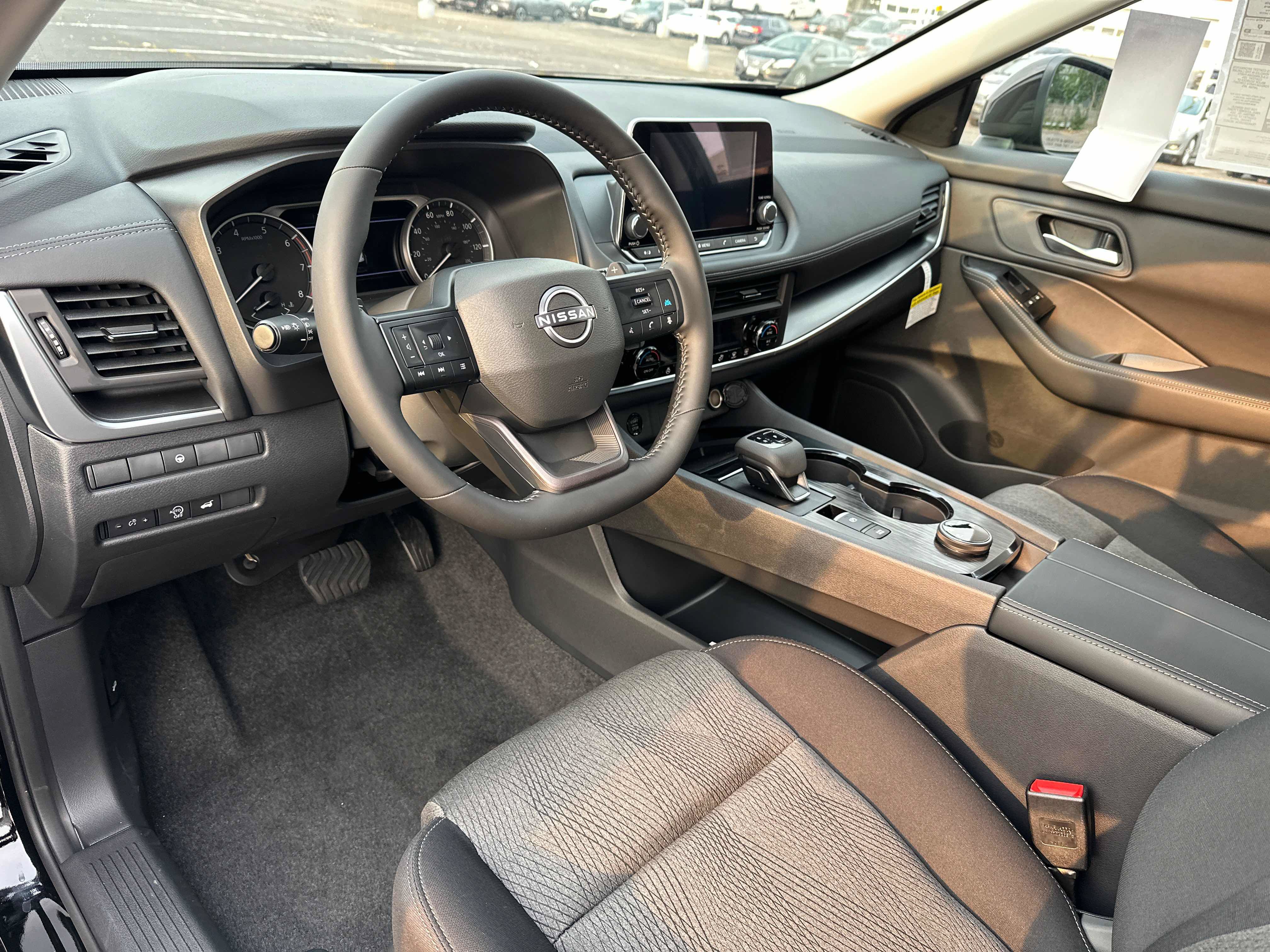 New 2026 Nissan Rogue SV w/ Cold Weather Package AWD/4WD image 30
