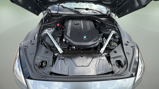 Used 2023 BMW Z4 M40i w/ Premium Package RWD image 33