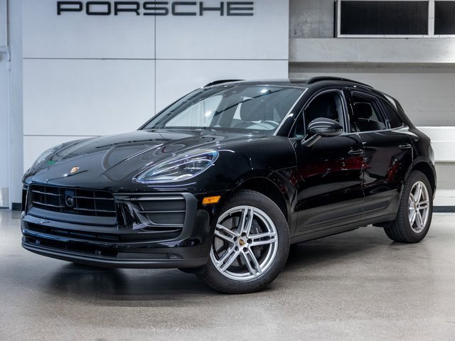 Certified 2025 Porsche Macan image 1