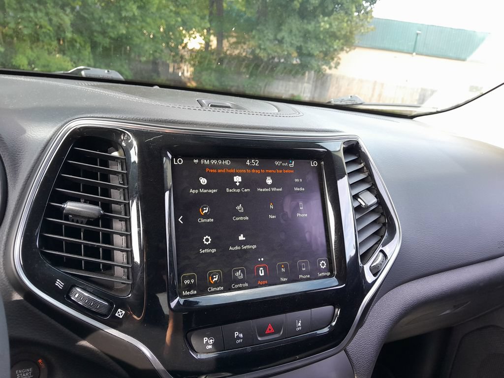Used 2021 Jeep Cherokee Limited w/ Elite Package AWD/4WD image 28