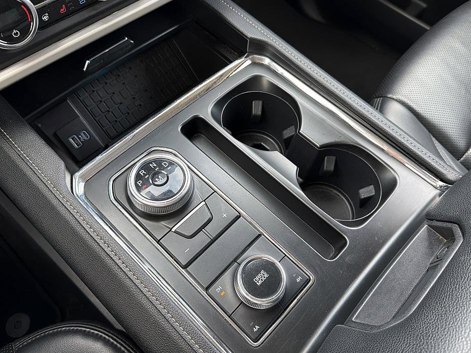 Used 2023 Ford Expedition Max XLT image 18