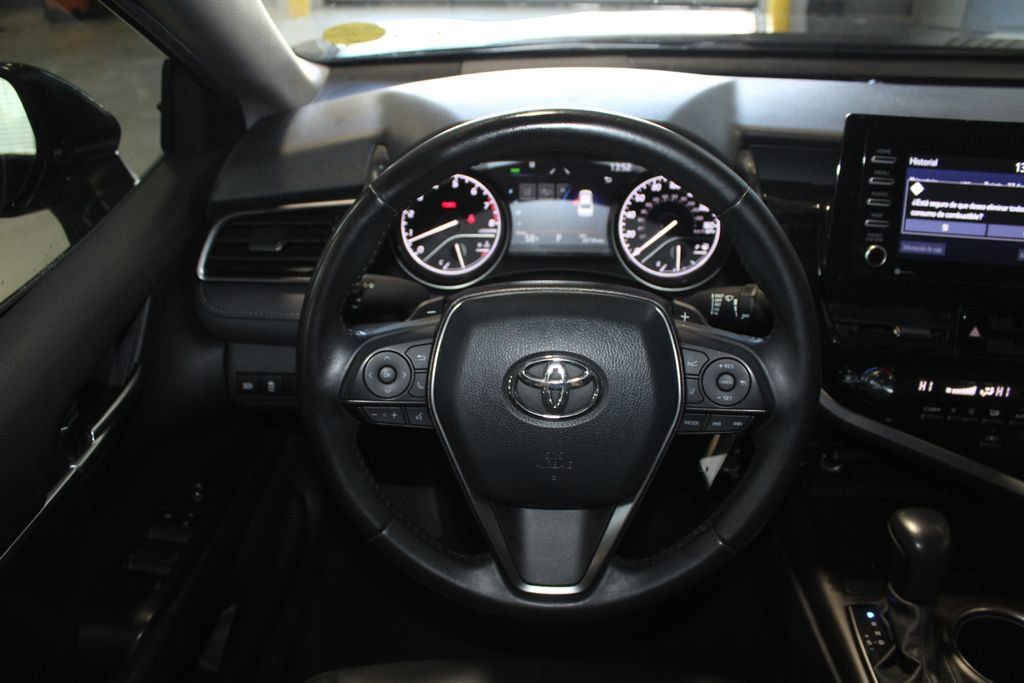 Used 2024 Toyota Camry SE AWD/4WD image 18