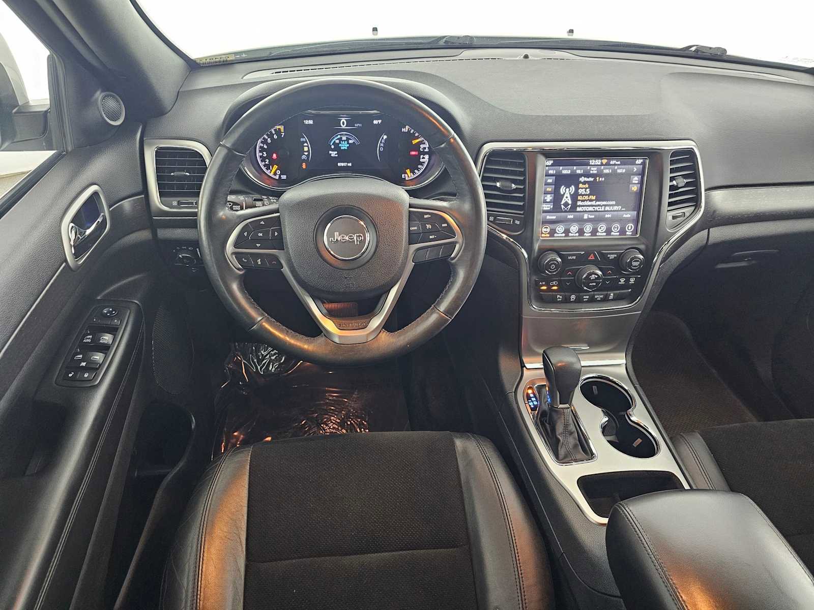 Used 2018 Jeep Grand Cherokee Altitude image 18