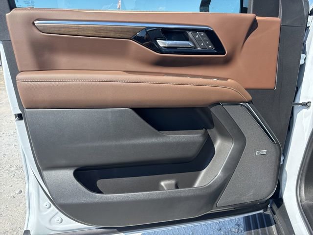 New 2026 Chevrolet Suburban High Country image 30