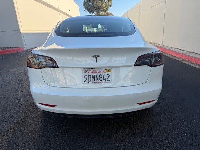 Used 2023 Tesla Model 3 Standard Range image 9