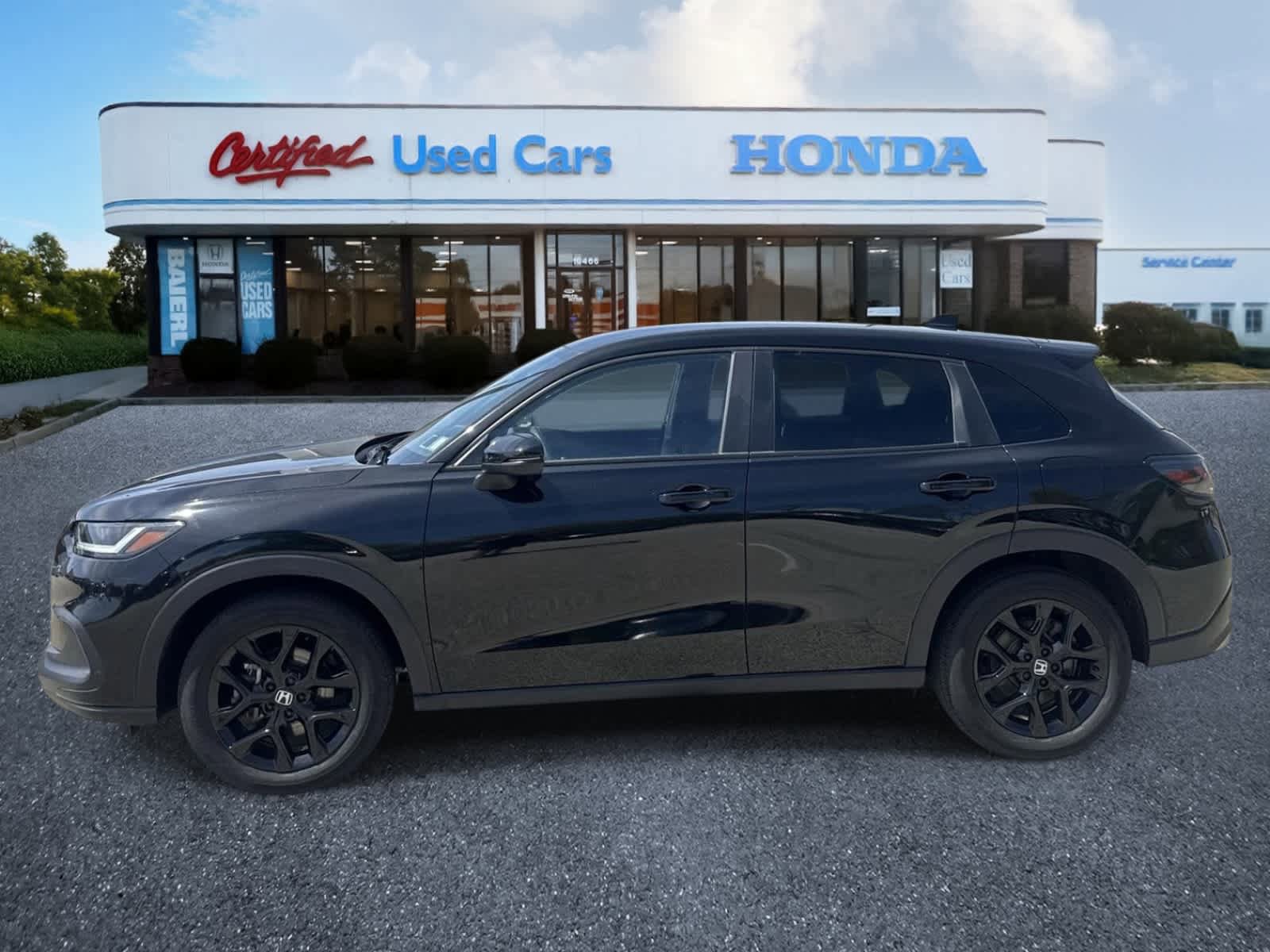 Used 2025 Honda HR-V Sport image 2
