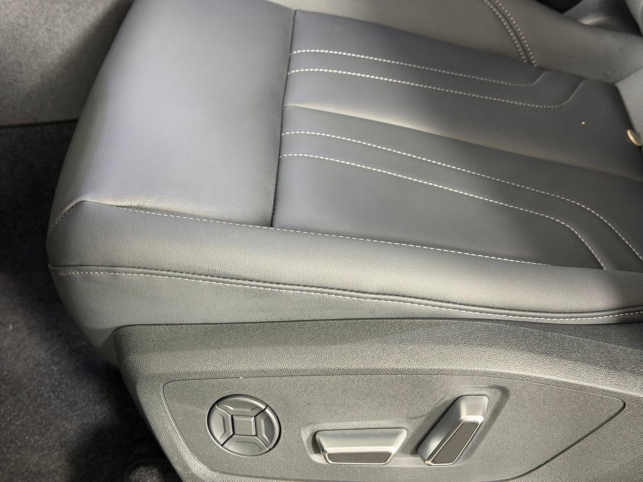 New 2026 Audi Q3 quattro 2.0T image 14