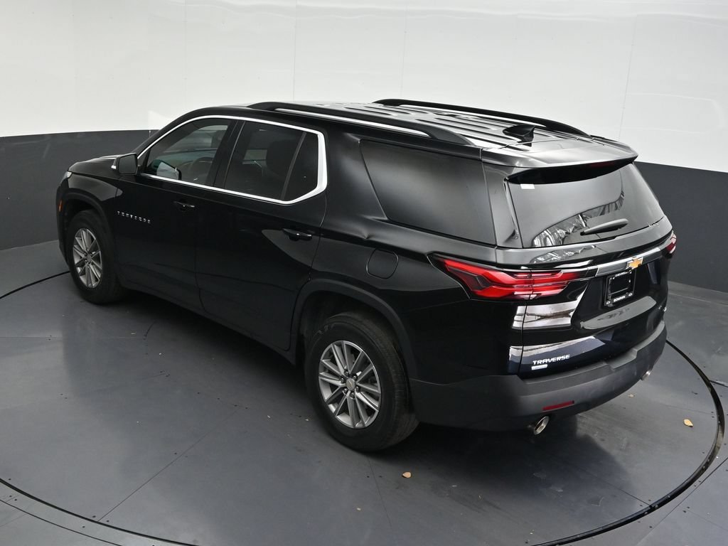 Used 2024 Chevrolet Traverse LT FWD image 18