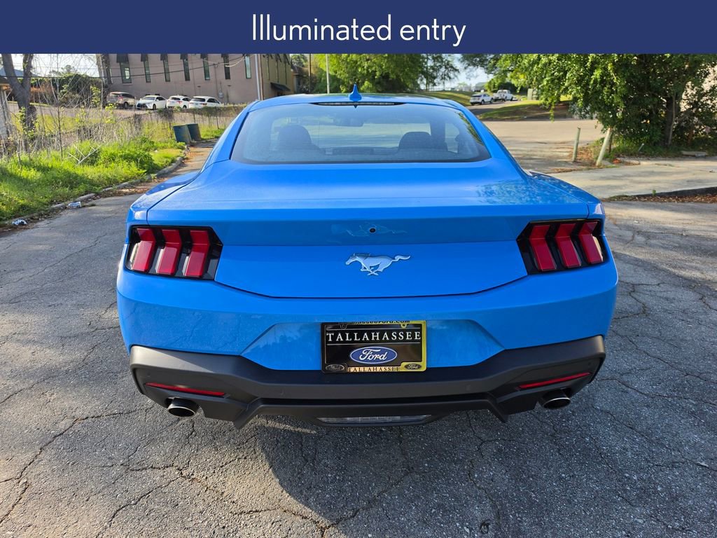 Used 2025 Ford Mustang Coupe image 10
