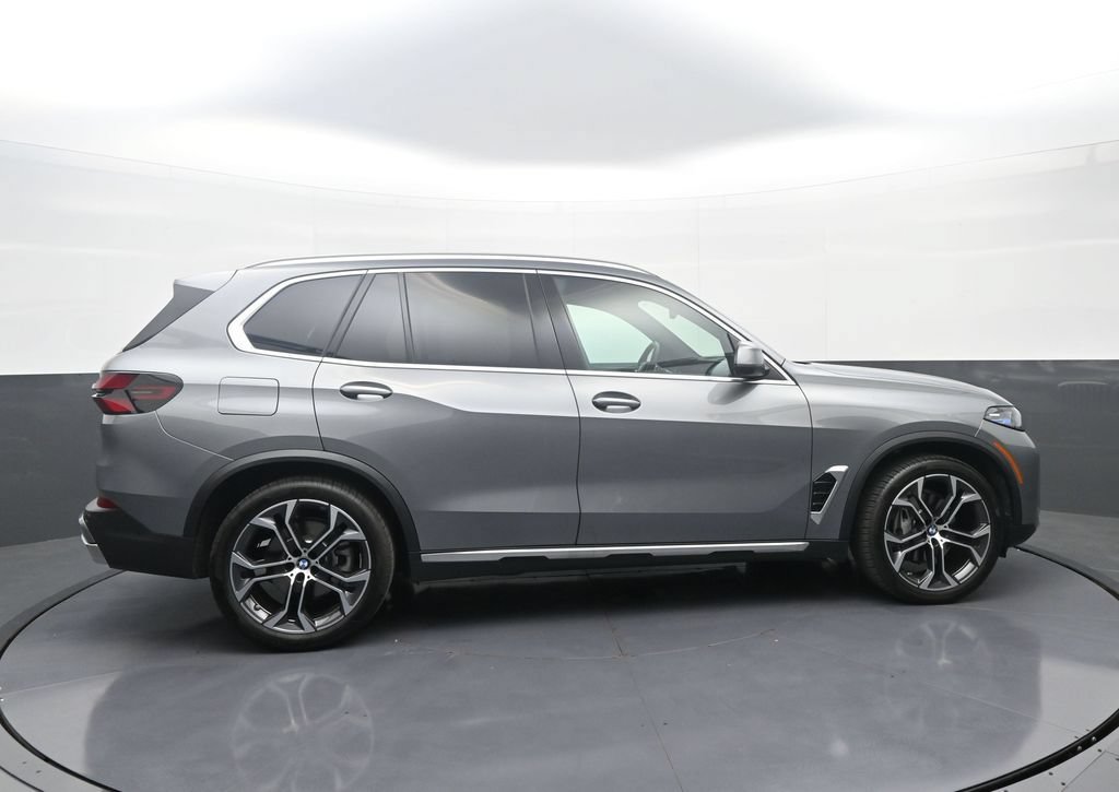 New 2026 BMW X5 xDrive40i AWD/4WD image 8