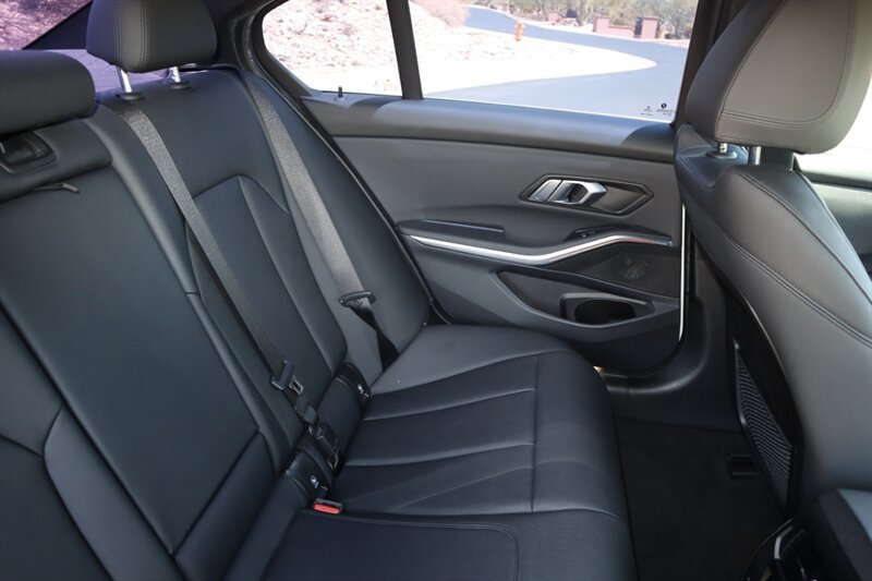 Used 2021 BMW 330e w/ Driving Assistance Package RWD image 10