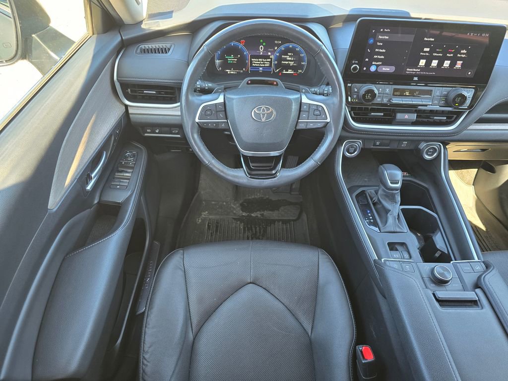 Used 2024 Toyota Grand Highlander AWD image 20