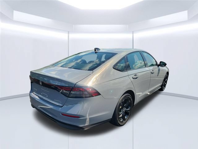 Certified 2025 Honda Accord SE image 14