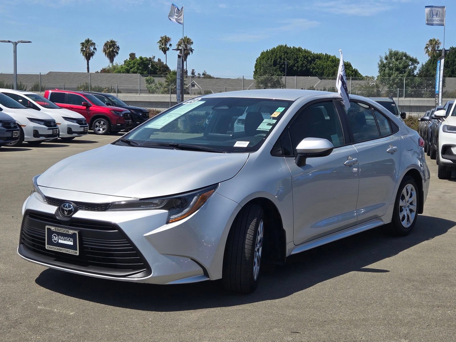 Used 2023 Toyota Corolla LE FWD image 3