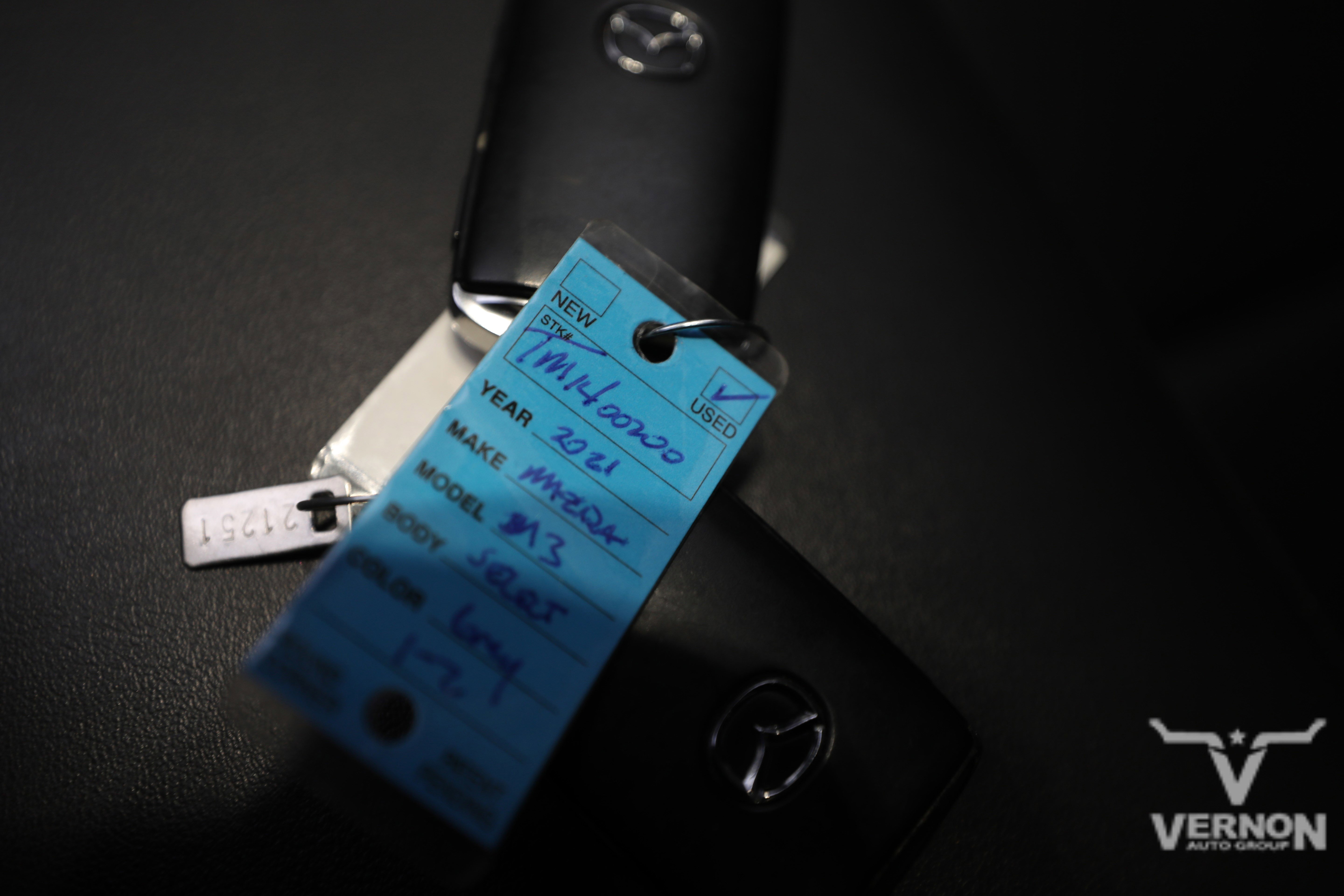 Used 2021 MAZDA MAZDA3 s image 11