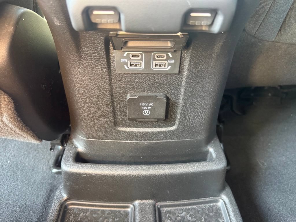Used 2025 Jeep Wrangler Unlimited Sahara AWD/4WD image 42