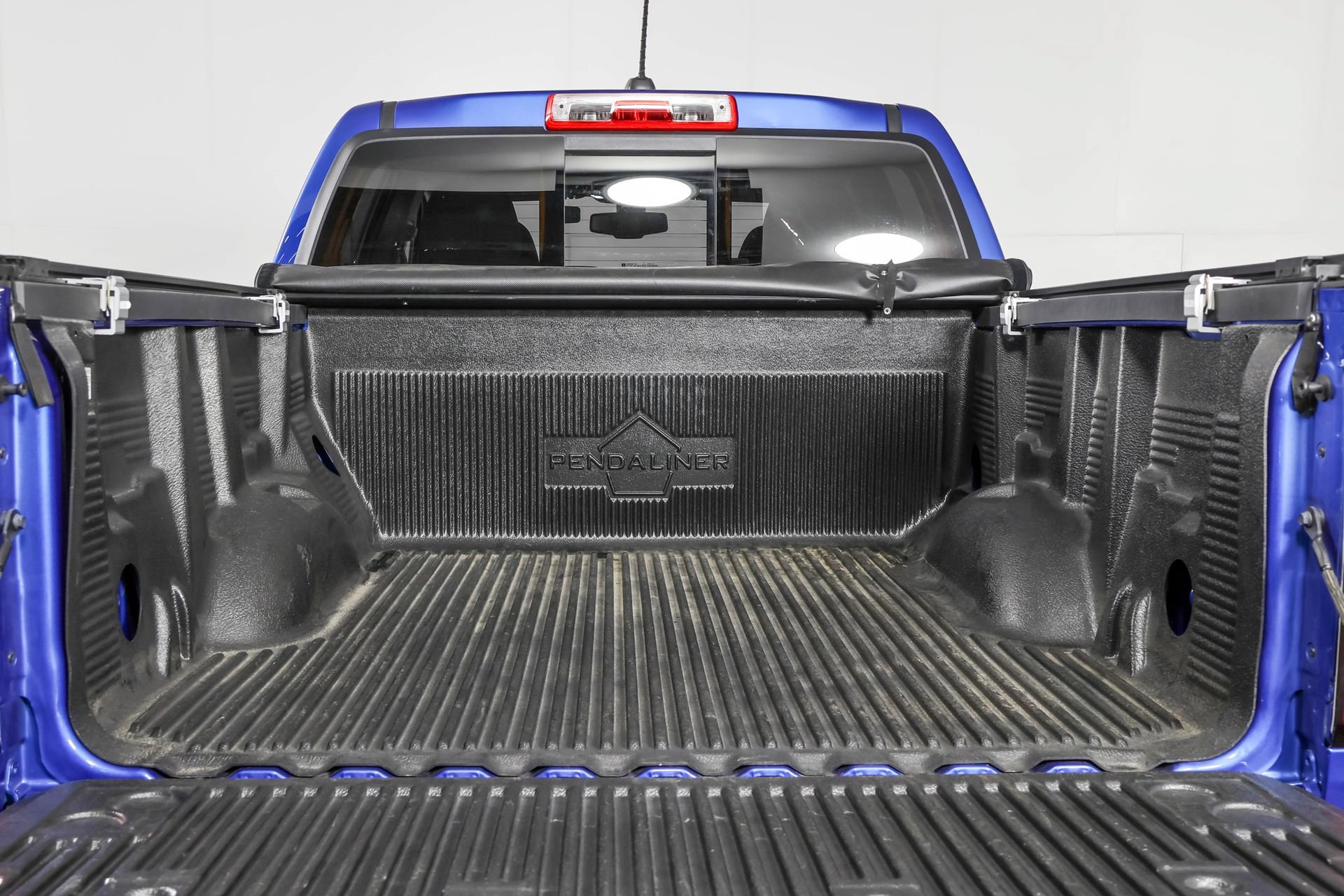 Used 2022 Chevrolet Colorado LT w/ LT Convenience Package AWD/4WD image 39