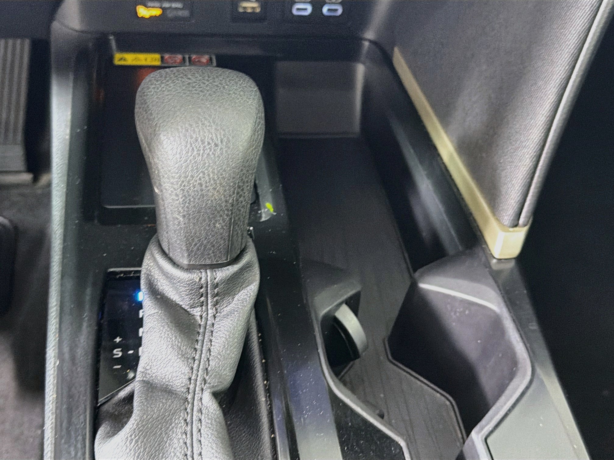 Used 2025 Toyota Camry LE FWD image 23