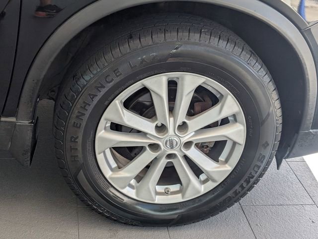 Used 2014 Nissan Rogue SV w/ SV Premium Package image 18