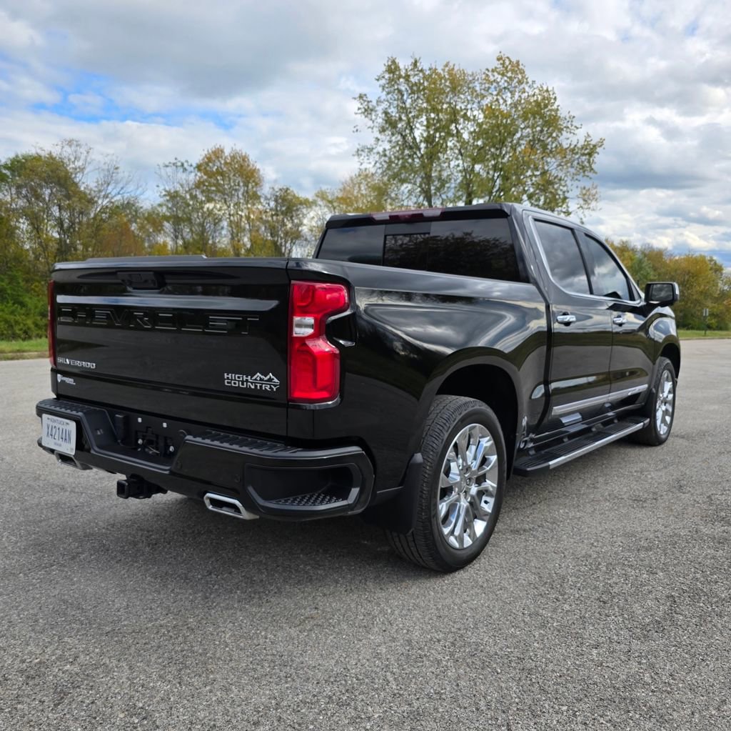 Used 2024 Chevrolet Silverado 1500 High Country w/ High Country Premium Package image 44
