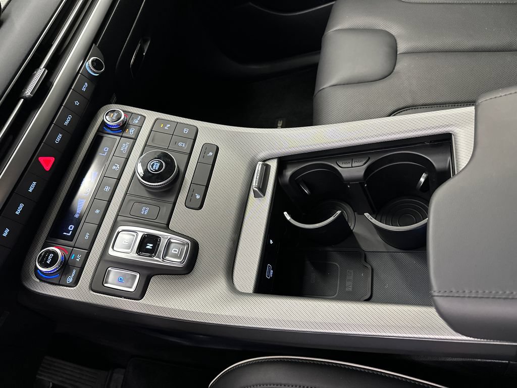 Used 2025 Hyundai Palisade SEL FWD image 32