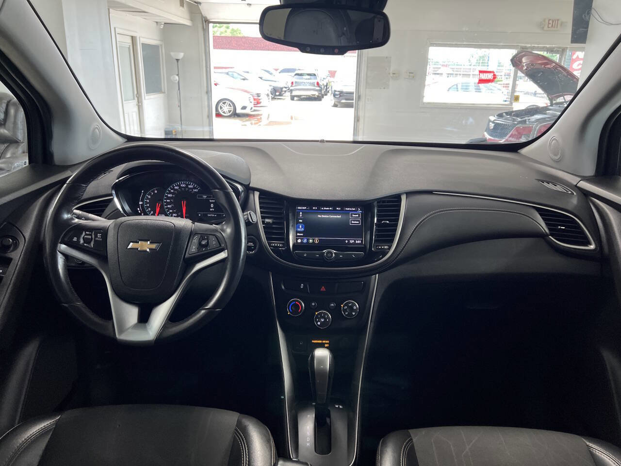 Used 2018 Chevrolet Trax LT w/ LT Convenience Package image 13