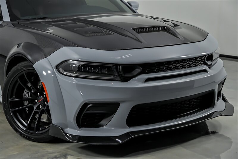 Used 2022 Dodge Charger SRT Hellcat w/ Harman/Kardon Audio Group RWD image 2